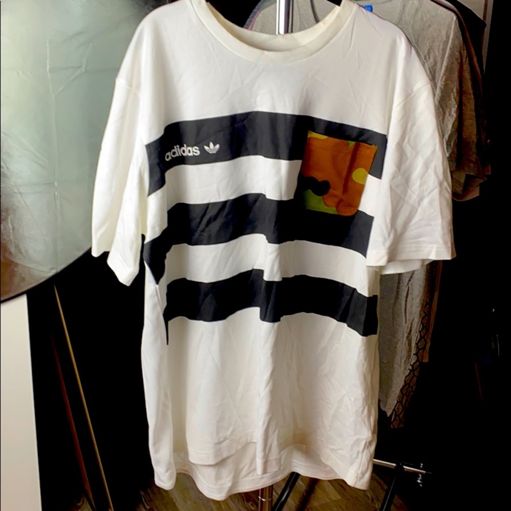 Limited edition adidas tshirt with camo pocket